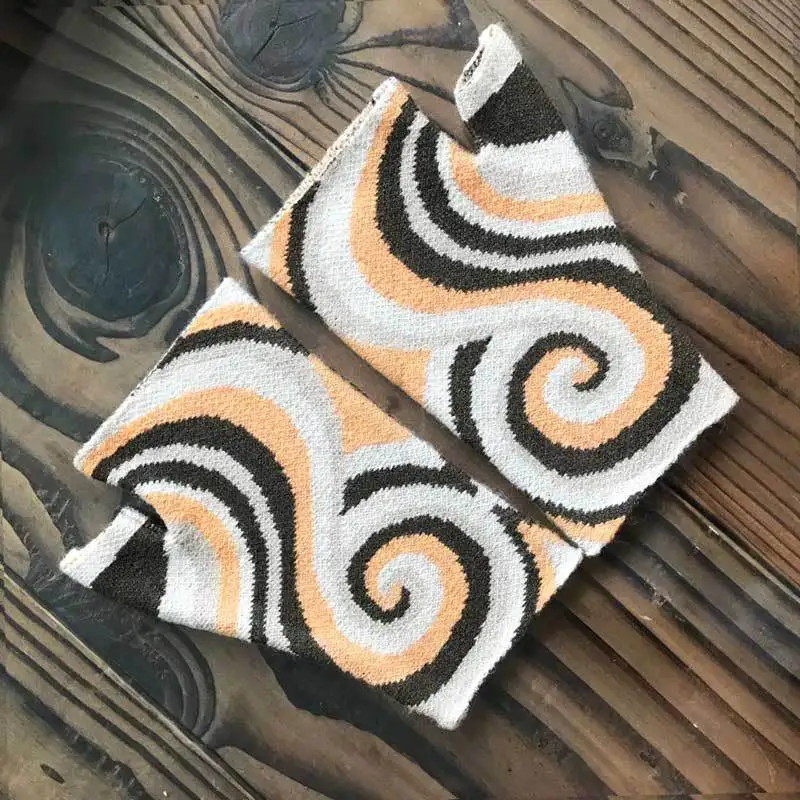 جديد أزياء الفتيات INS اليدوية المرأة المطرزة الدافئة محبوك دوامة الجاكار الصوفية الشتاء أصابع قفازات #3