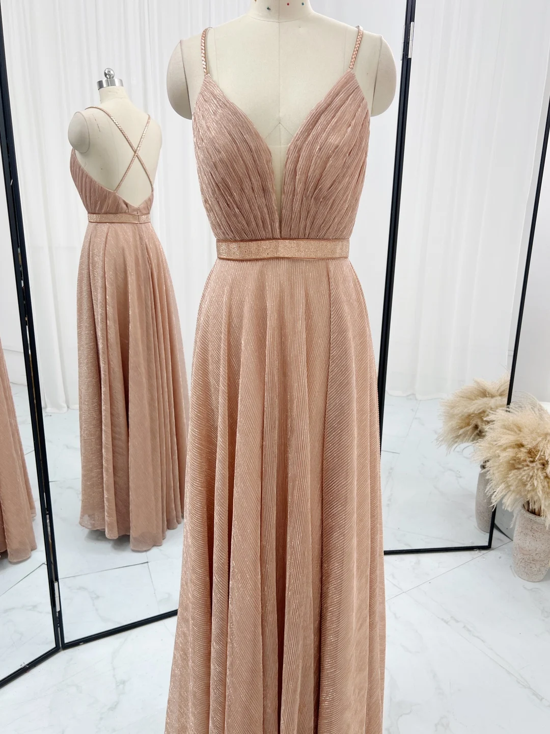 Rose Gold Fashion Suspender Sexy Big Off -Back Deep V -Neck Evening Dress M1333