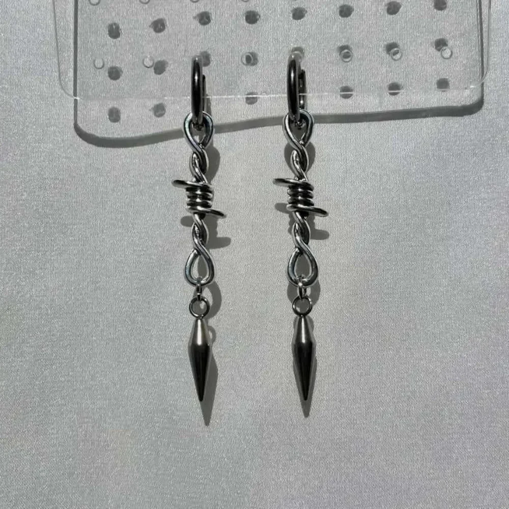 Y2k Gothic Sliver Color Thorns Brambles Sharp Cone Rivets Pendant Hoop Earrings for Women Men Rock Punk Jewelry Accessory Gift