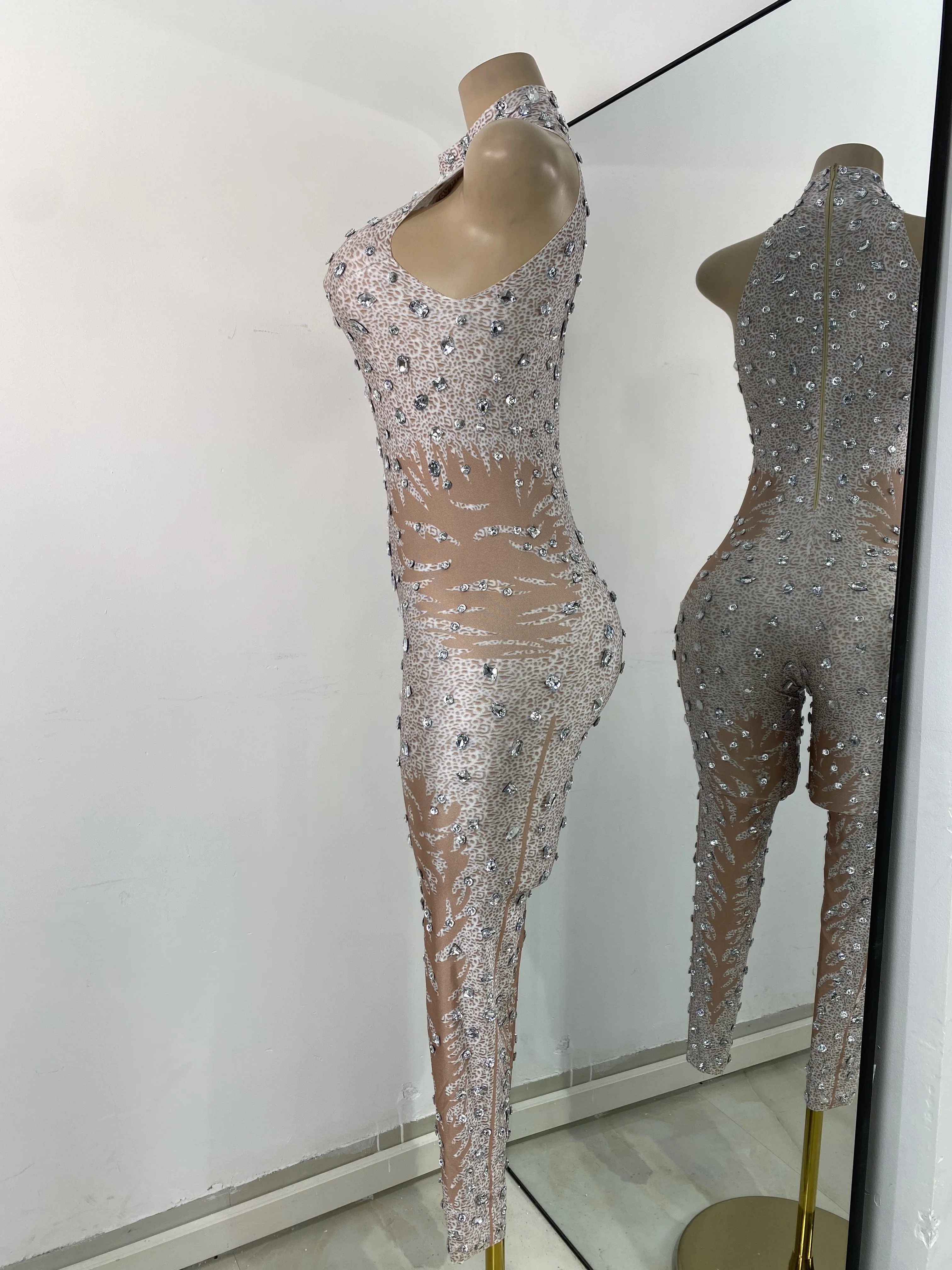 المرأة مثير دنة الراين أكمام بذلة ضيقة احتفال عيد ميلاد مساء نادي السروال القصير صورة تبادل لاطلاق النار ارتداء