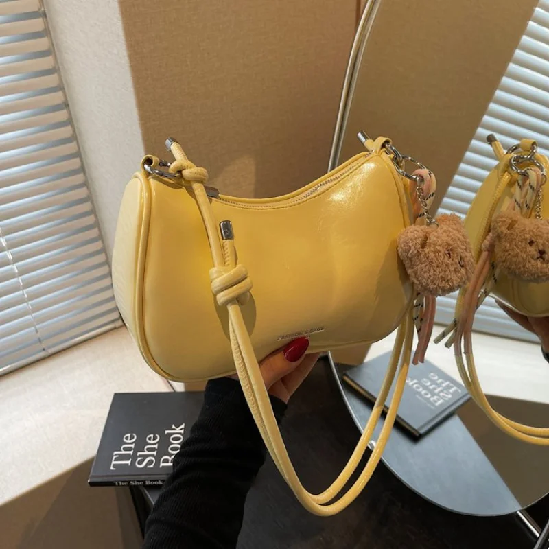 

Famous Designer Leather Women's Tote Bag Fashionable Elegant Crossbody Stylish Hardware Vintage Daily Casual Bag​