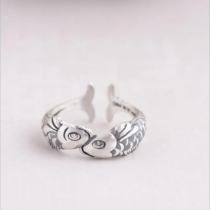 New Retro 925 Sterling Silver Jewelry Thai Silver Fashion Small Goldfish Pisces Fish Kiss Animal Elegant Opening Rings   R143