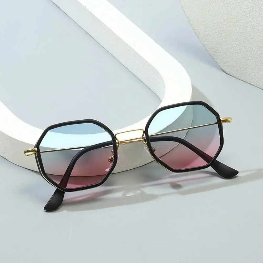 Fashion Polygonal Sunglasses New Outdoor Retro Windproof Sunglasses Metal Frame Lightweight Small Frame Eyewear