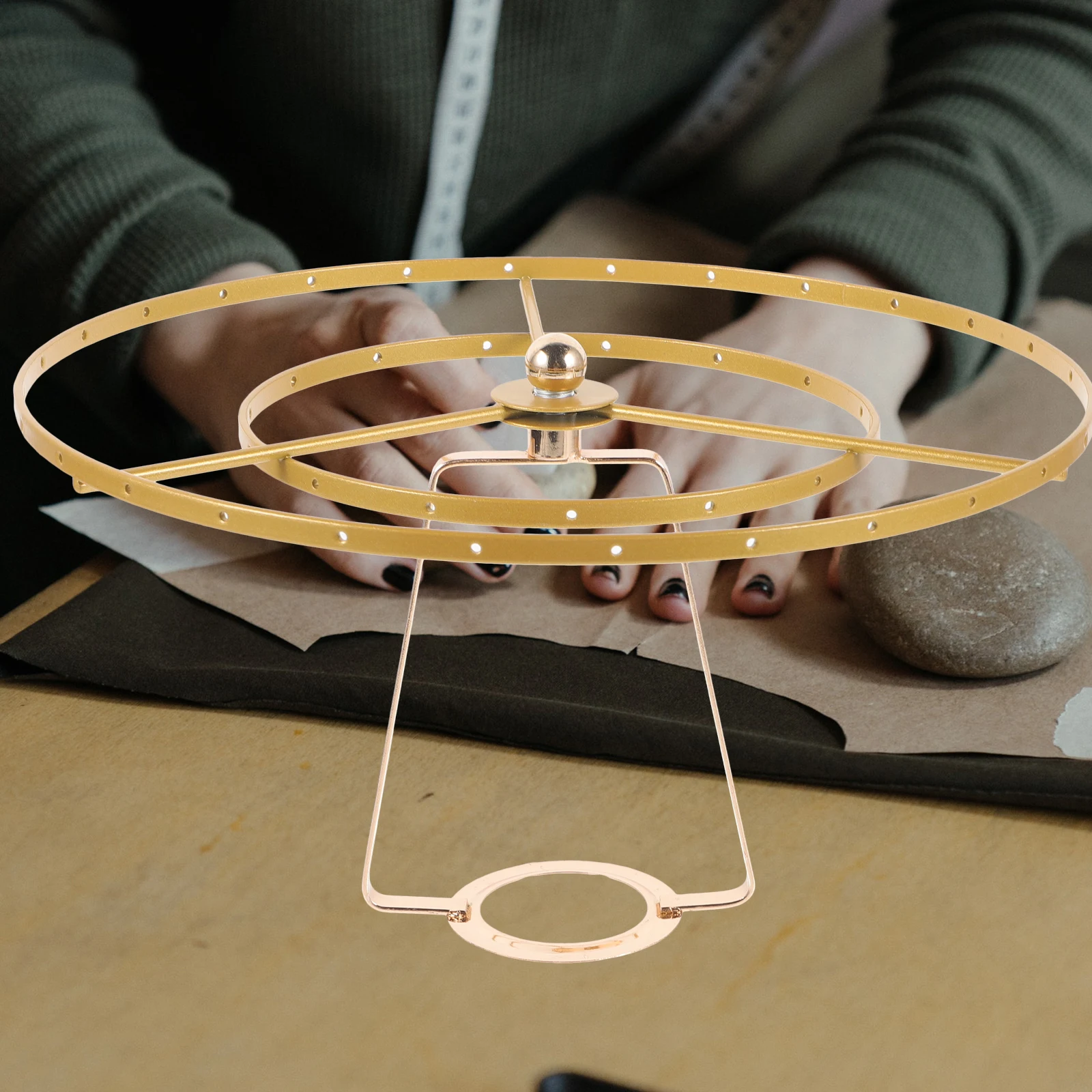 

Metal Vintage Pendant Light Frames Lampshade Frames Shell Lamp Stand Wire Frame DIY Ring Lampshade Decorative Modern Lamp Cover