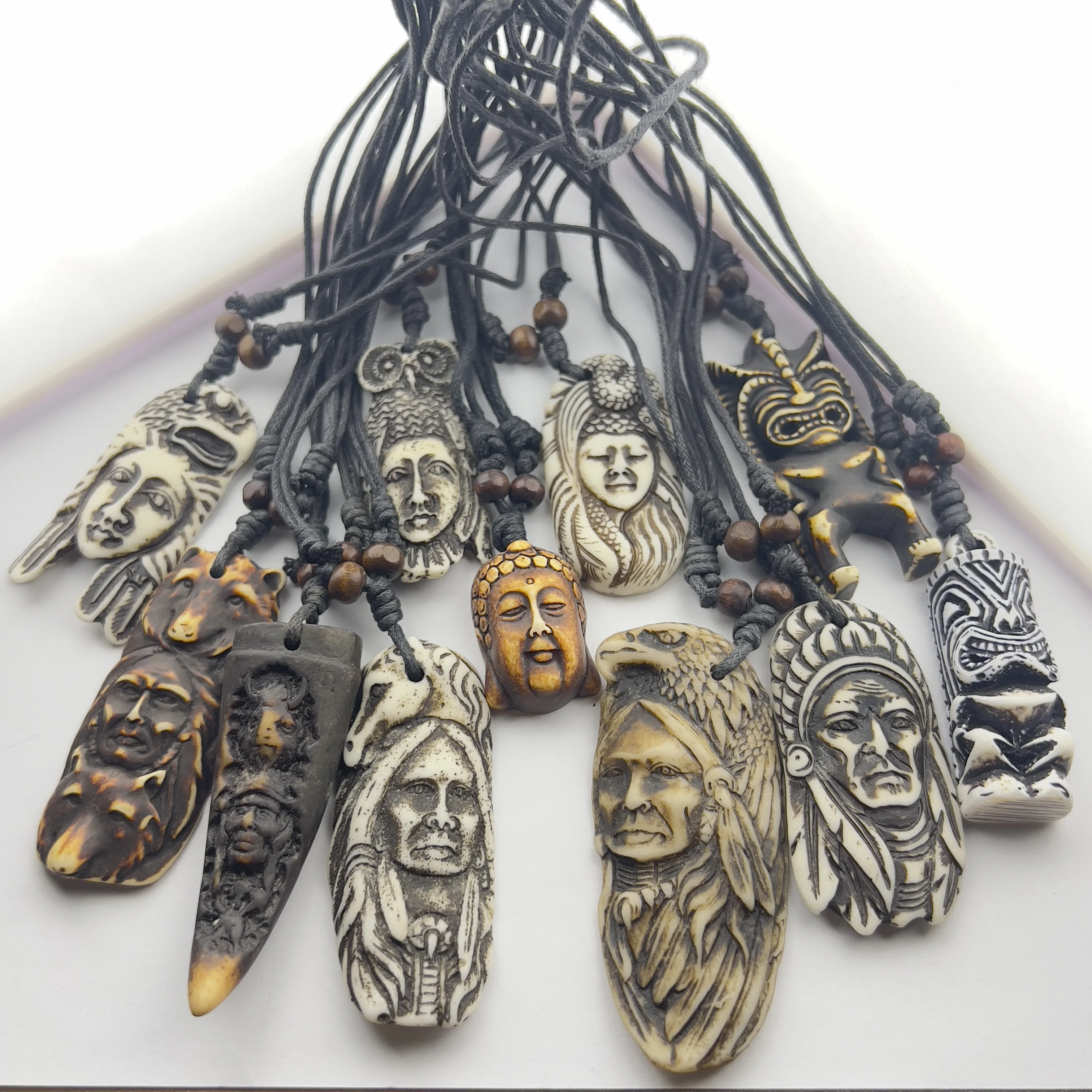 

11 pieces/batch Mixed Retro Adjustable Bone Carving Primitive Tribe Face Necklace Jewelry Hip Hop Couple Necklace