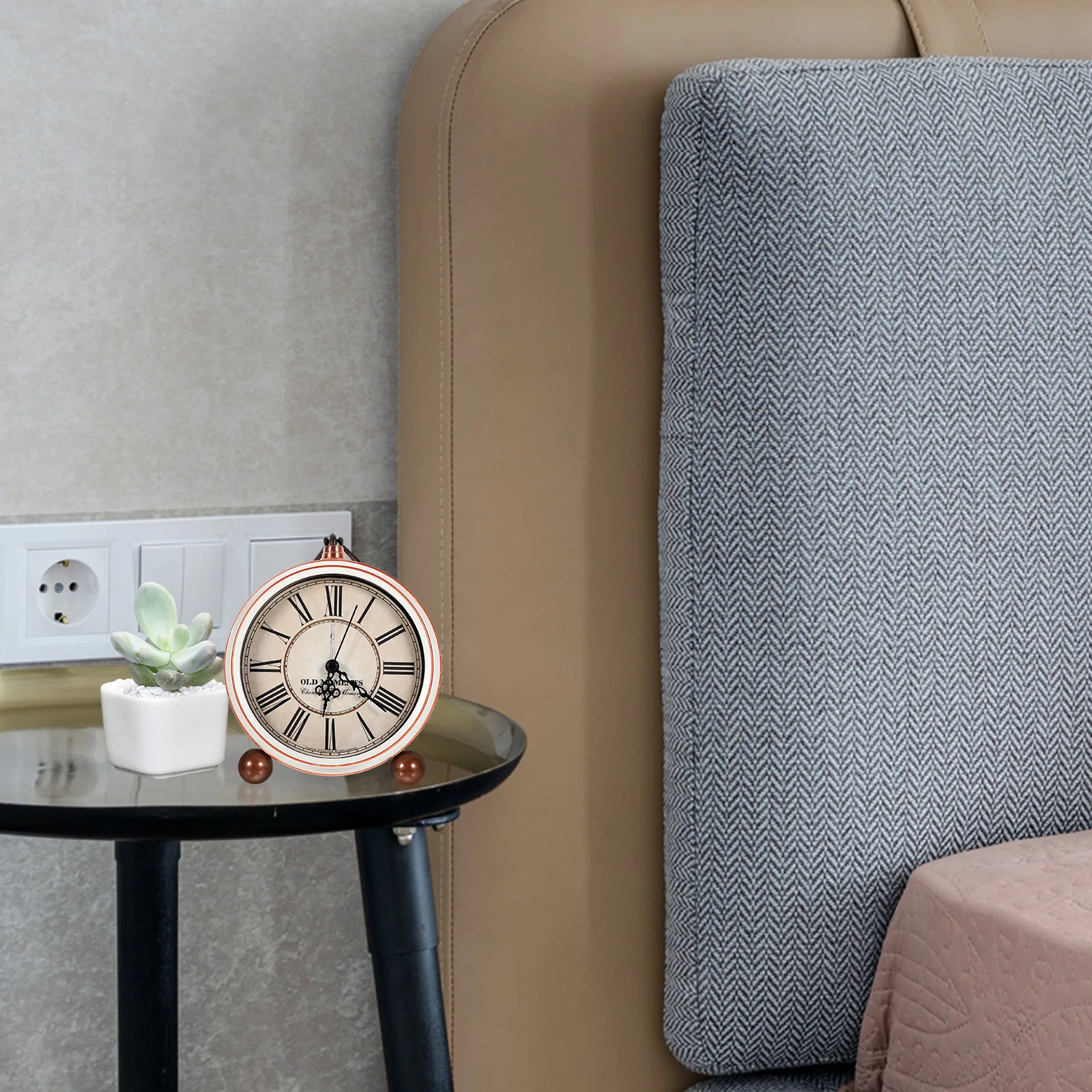 

1Pcs Desktop Clock Retro Design Silent Alarm for Bedroom Desk Kids Room Decor Without White Table Clock