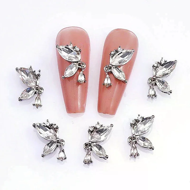 2 قطعة ثلاثية الأبعاد فراشة مسمار سحر مجموعة الزركون الشارات DIY مسمار الفن مانيكير اكسسوارات صالون المجوهرات ﻿