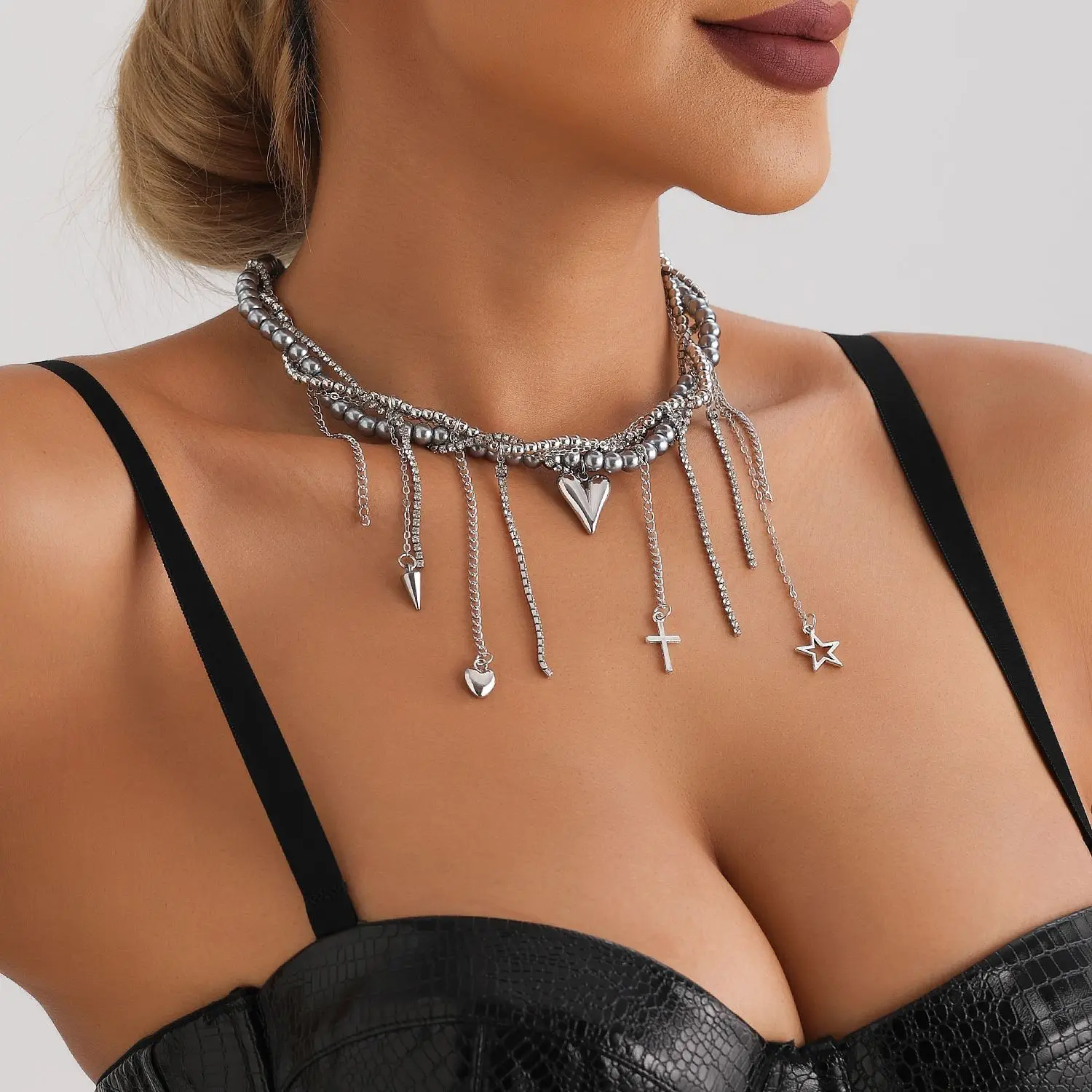 

Multi Layer Tassel Heart-Shaped Pendant Necklace Women Cross Star Tassel Necklace Punk Metal Chain Party Jewelry Gifts