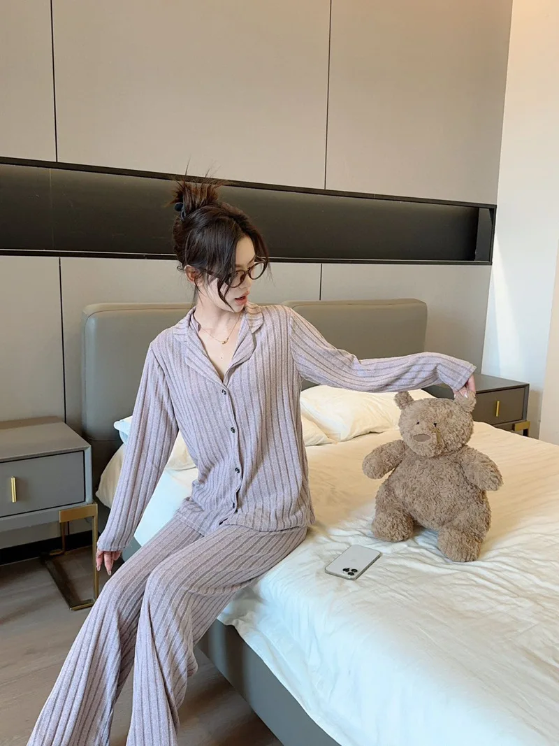 

Spring and Autumn Minimalist Brushed Striped Home Casual Suit Skin Friendly and Comfortable Pajama Set for Women