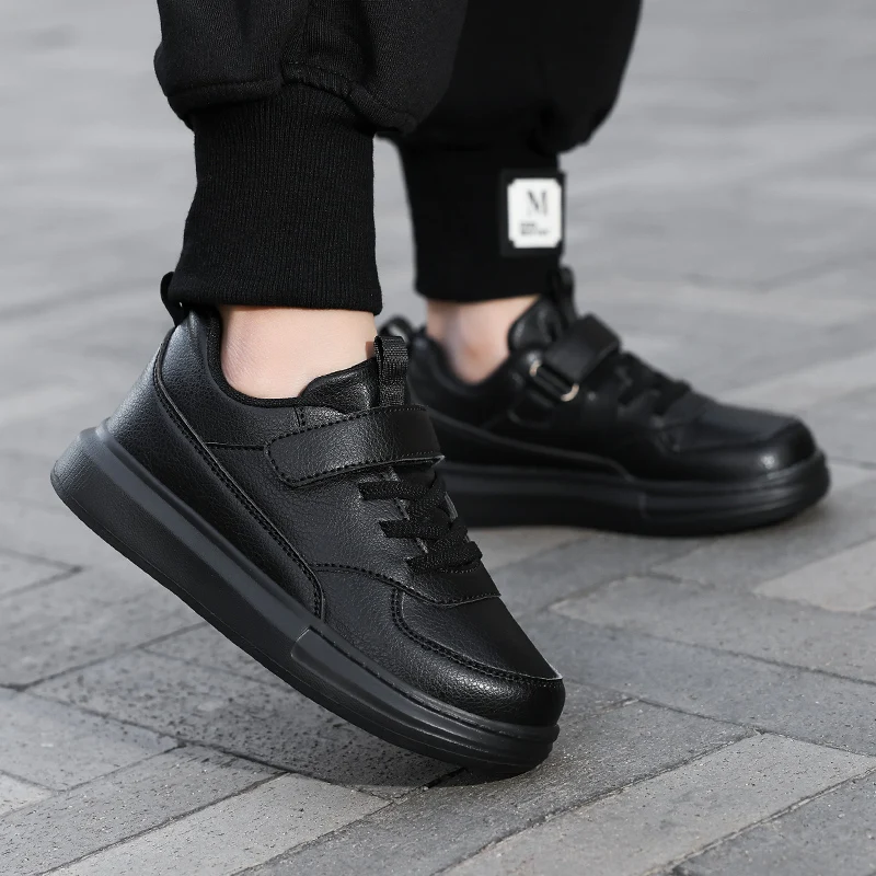 

Leisure sports shoes for teenagers and boys, comfortable mesh lining, simple and light, suitable for walking and traveling