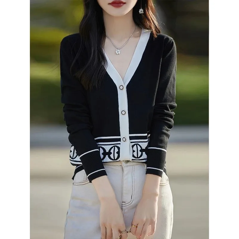 Women Clothing Knitted Button Cardigan Autumn New Fashion Casual Loose Sweaters Office Lady Elegant Vintage All-match Knitwear