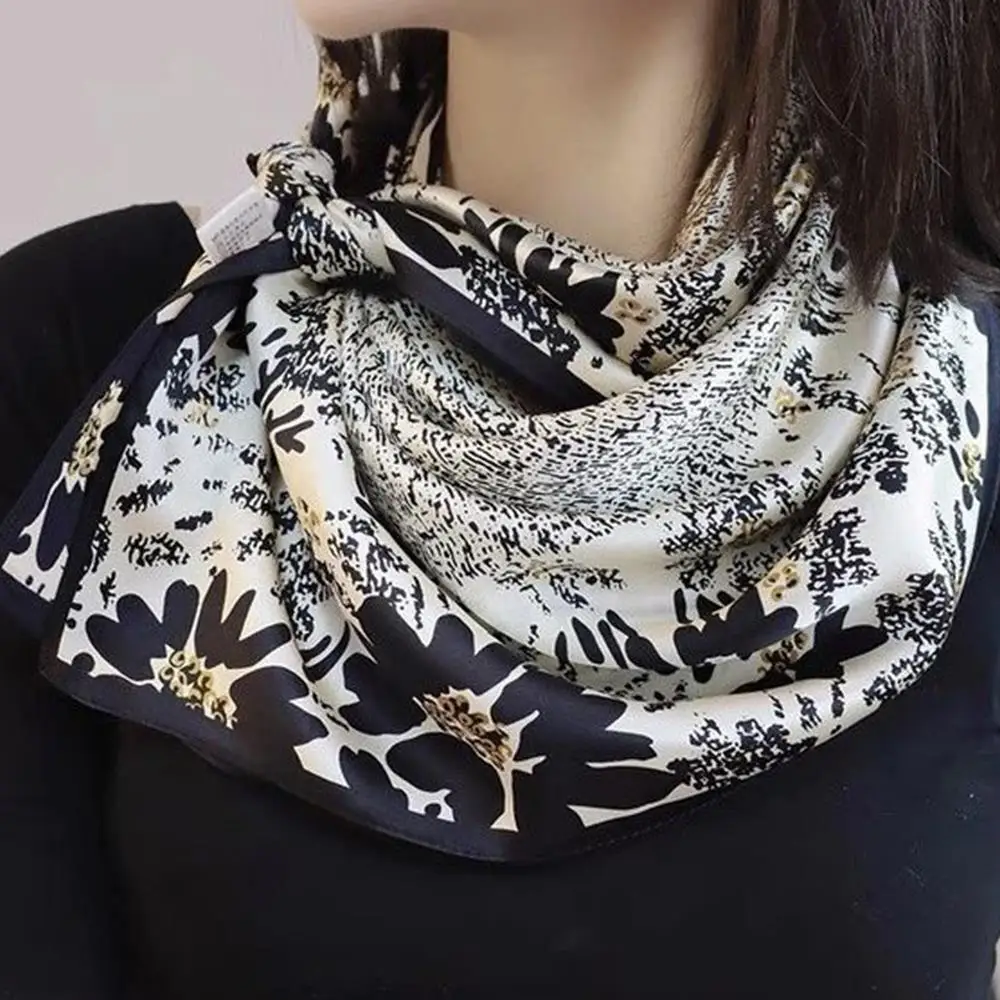 

Floral Printed Bandana Hijab Imitated Silk Scarf 90*90cm Square Scarf Outdoor Sunscreen Shawl Vintage Elegant Headband