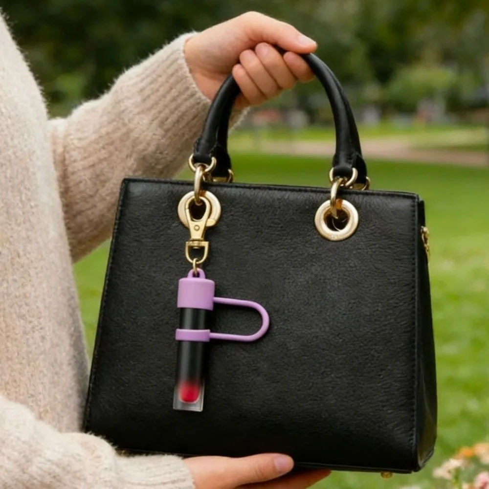 Non-Slip Silicone Lip Balm Holder Waterproof Design Silicone Material Lipstick Storage Keychain Bag Charm Attachment