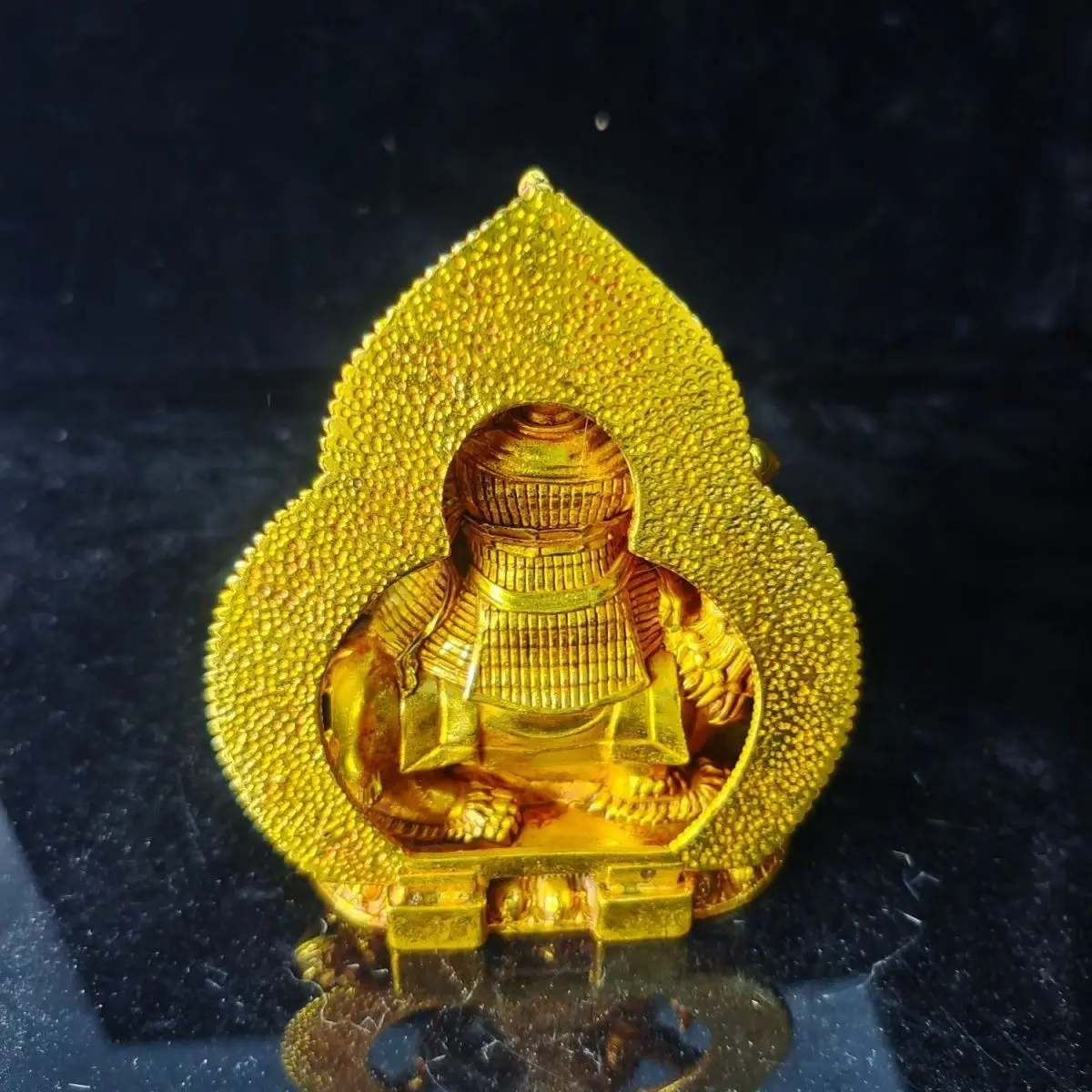 Vaishravana Statue Wealth King Riding Lion Tibetan Buddhism Ornament Decoration Tea Pet Figurines Desk Decor Accessories
