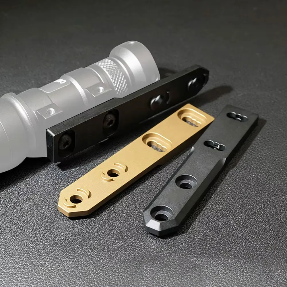 Outdoor Sports Flashlight Mount for MLOK Compatible with M300/M600 Series Metal Mounting Base Toy Gun Accessories QG933