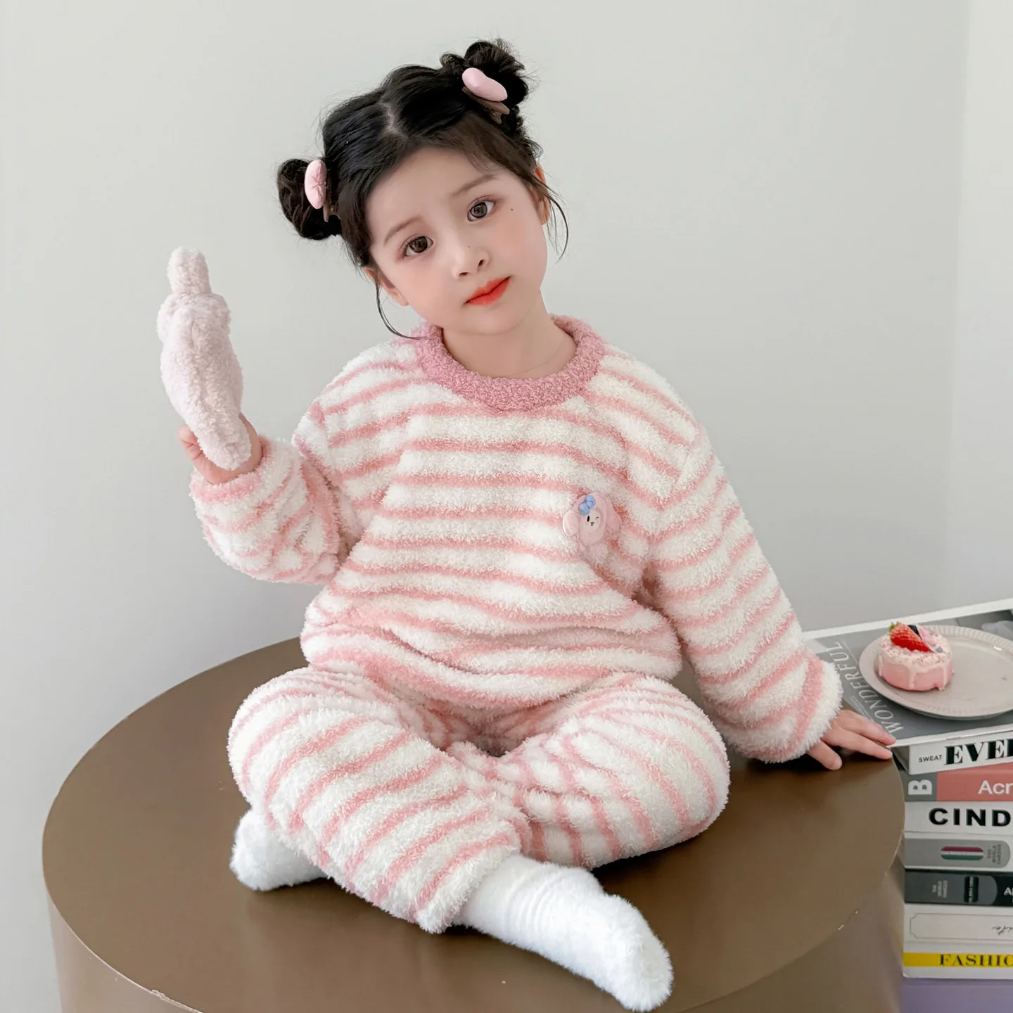 

Autumn Winter 2025 Girls' Thicken Warmth Homewear Two Piece Stripe Pajamas Soft Home Clothes Princess Style Children Clothing