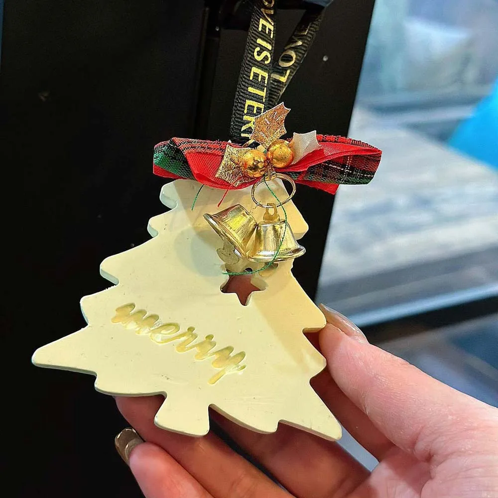 

Car Christmas tree aromatherapy gypsum pendant Gardenia Blue Wind Chimes Scented Car Interior Christmas gift souvenir