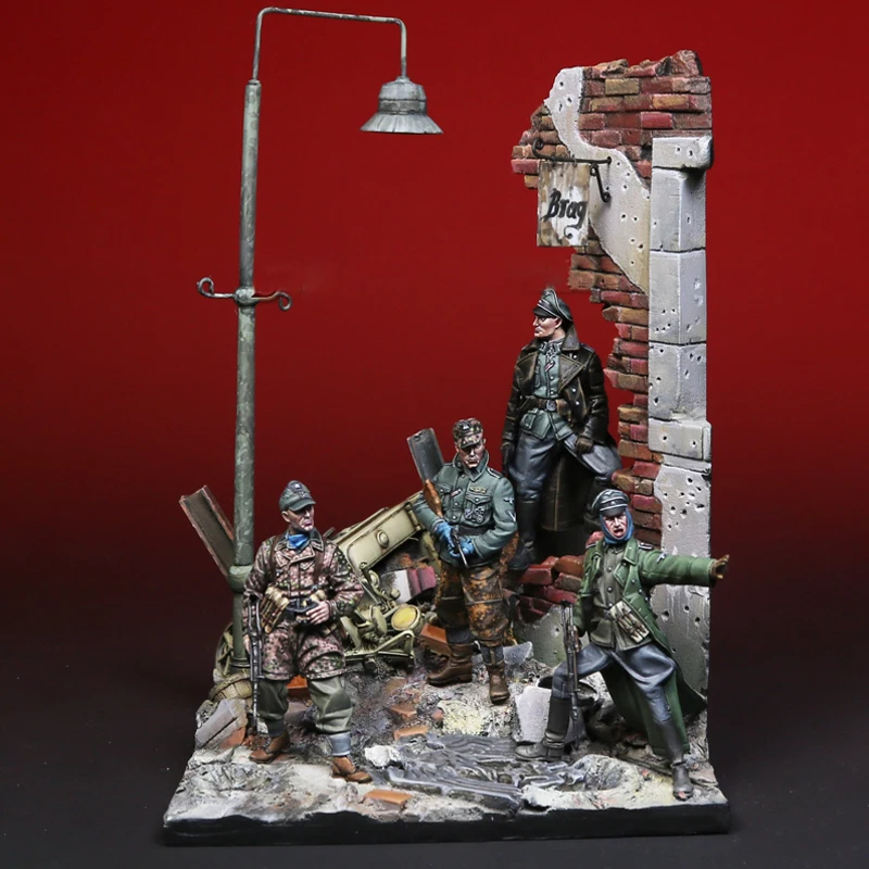 1/35 Resin Model Figure Kits GK , Four People,Including Scene,Military Theme,Unassembled And Unpainted,356J