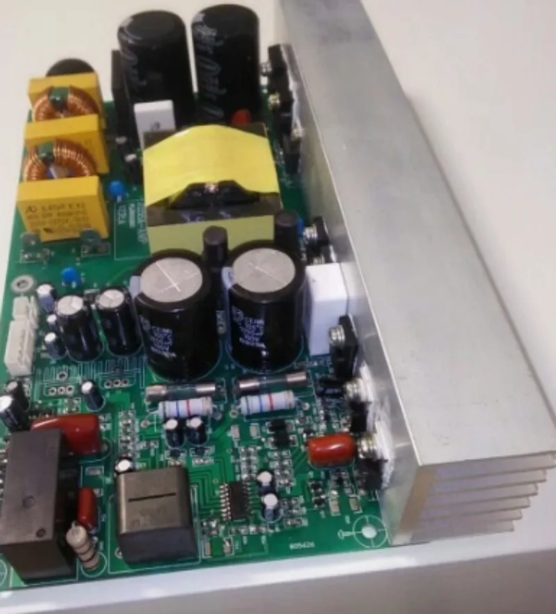 

Моноканальная усилительная плата класса D мощностью 1000 Вт (1 кВт) с импульсным блоком питания, интегрированная плата.