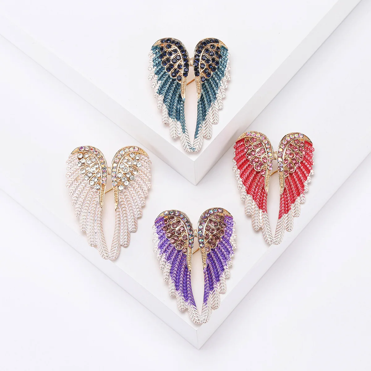 

Fashion Angel Wings Colored Brooch Unisex pin 4 colors available for women corsage set pin fashion accessories