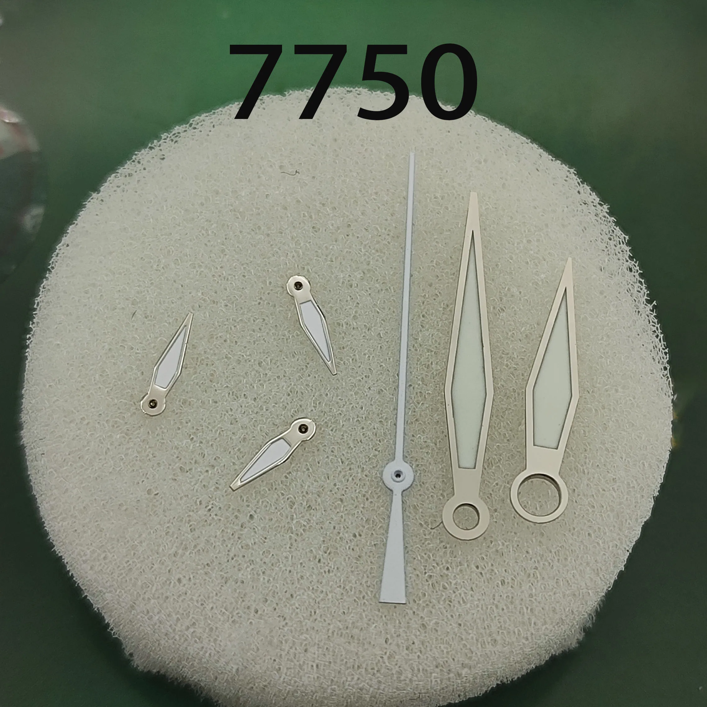 

Watch accessories compatible with Pilot series 7750 pointer, six pointer, multi pin IW389401