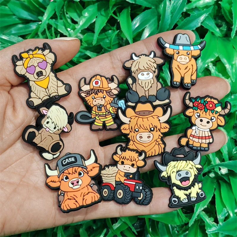 1-21pcs Animal Highland Cow Cattle Sandals Shoes Buckle Charms DIY Clogs Decorations Fit Boys Girls Party Present