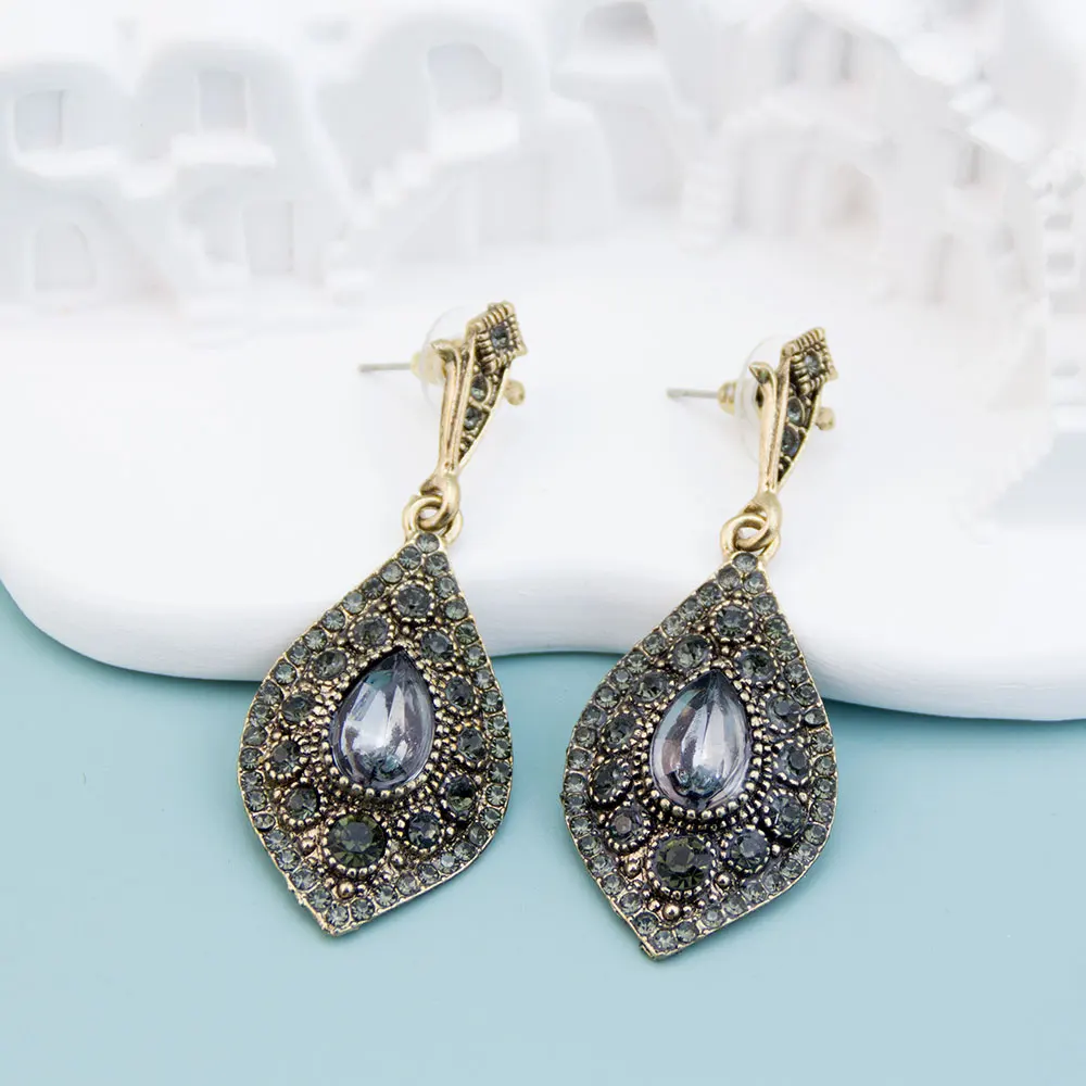 Sunspicems Vintage Turkish Bohemia Women Earring Gray Crystal Antique Gold Color Rhombus Pendant Indian Drop Earring Jewelry