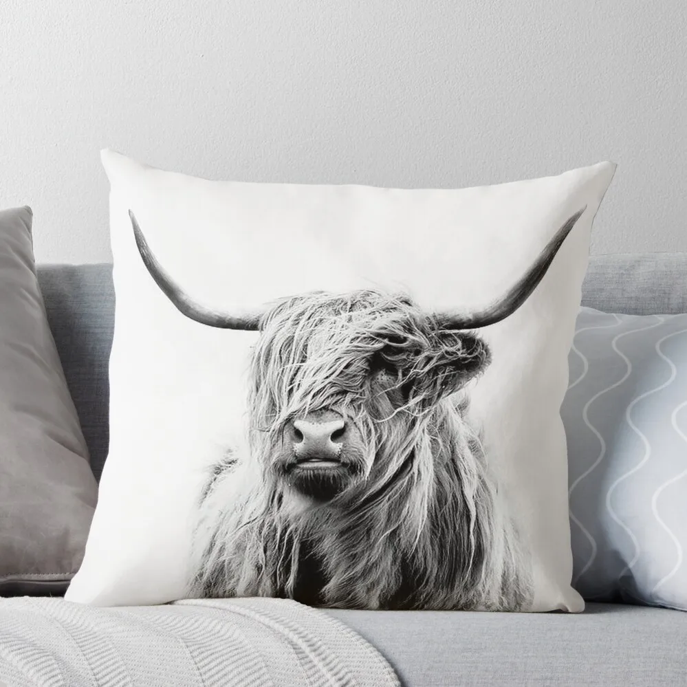 

B+W Highland cow Throw Pillow Pillowcases For Pillows Sofa Covers For Living Room Cushions For Decorative Sofa