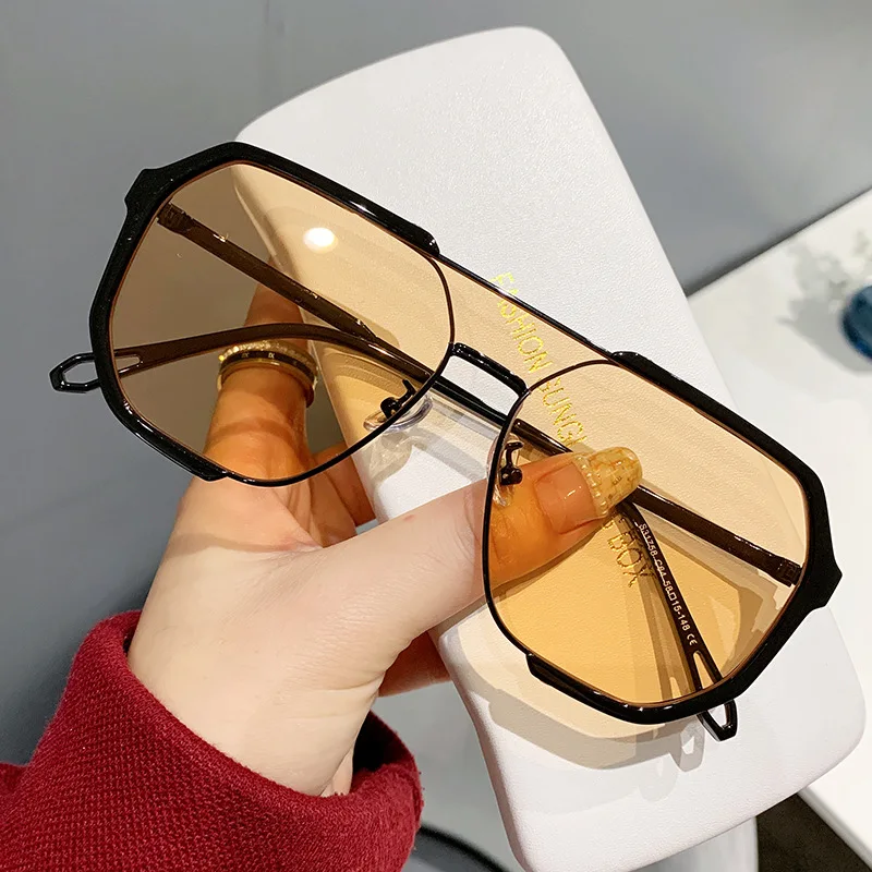 

Hot Selling New Fashion Large Frame Sunglasses Glasses Trendy Sunshade Sun Summer T117