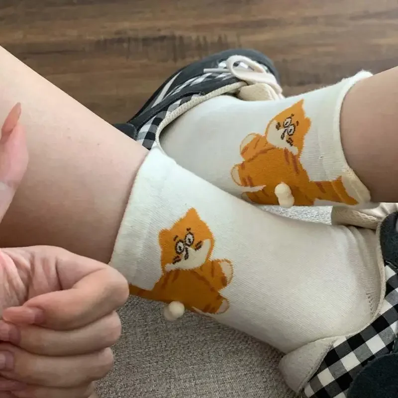 Pack of 2, Women's And Girls' Cartoon Cat Socks, Middle-Length with Cute Bell Ball Detail, Ideal for Summertime