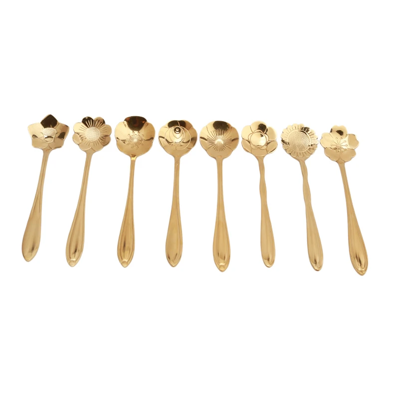 8Pcs/Set Flowers Design Gold Spoon Long Handle Dessert Tea Coffee Mixing Spoon Stainless Steel Vintage Teaspoons Drink Tableware
