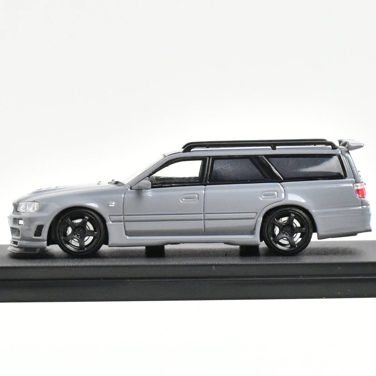 

SW STREET WARRIOR 1:64 Giftable Stagea GTR R34 Компактная литая под давлением модель автомобиля