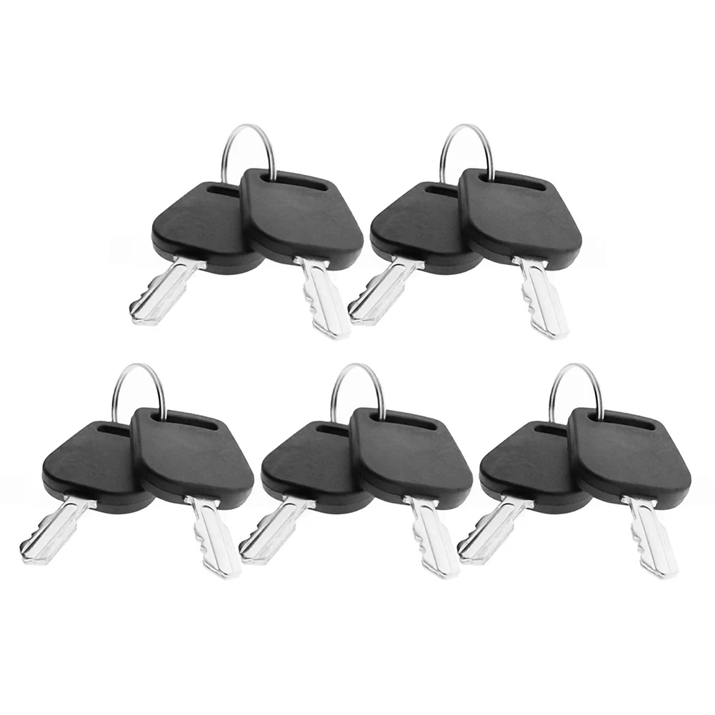 

Набор из десяти ключей для газонокосилок, совместимых с серией Cadet, для удобства идентификации во время стрижки газона.