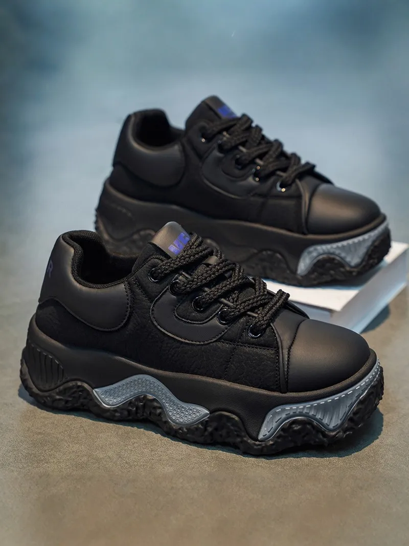 

Men's Fashionable Black Casual Sport Shoes 2026 New Model Thick Bottom Heightening Bread Trendy Shoes Comfortable All-Match