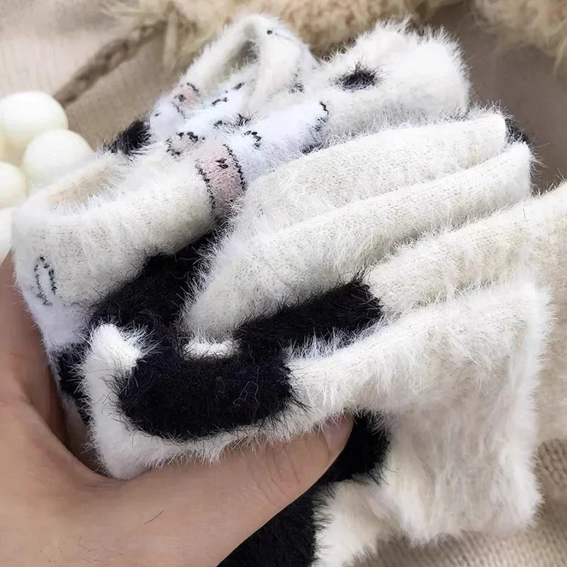 1-5Pairs Cartoon Cow Milk Plush Socks Warm Coral Velvet Sock Autumn Winter Plush Fleece Thicken Women Floor Middle Tube Stocking