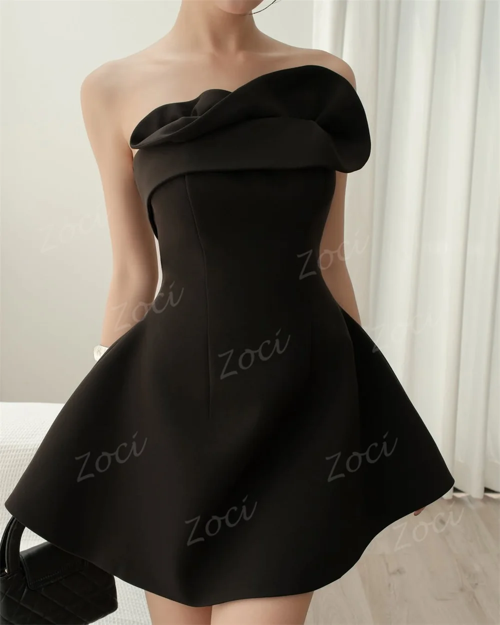 Zoci 블랙 매트 새틴 짧은 미니 댄스 파티 드레스 맞춤형 끈이 없는 한국 여성 공식 파티 가운 칵테일 나이트 클럽 드레스