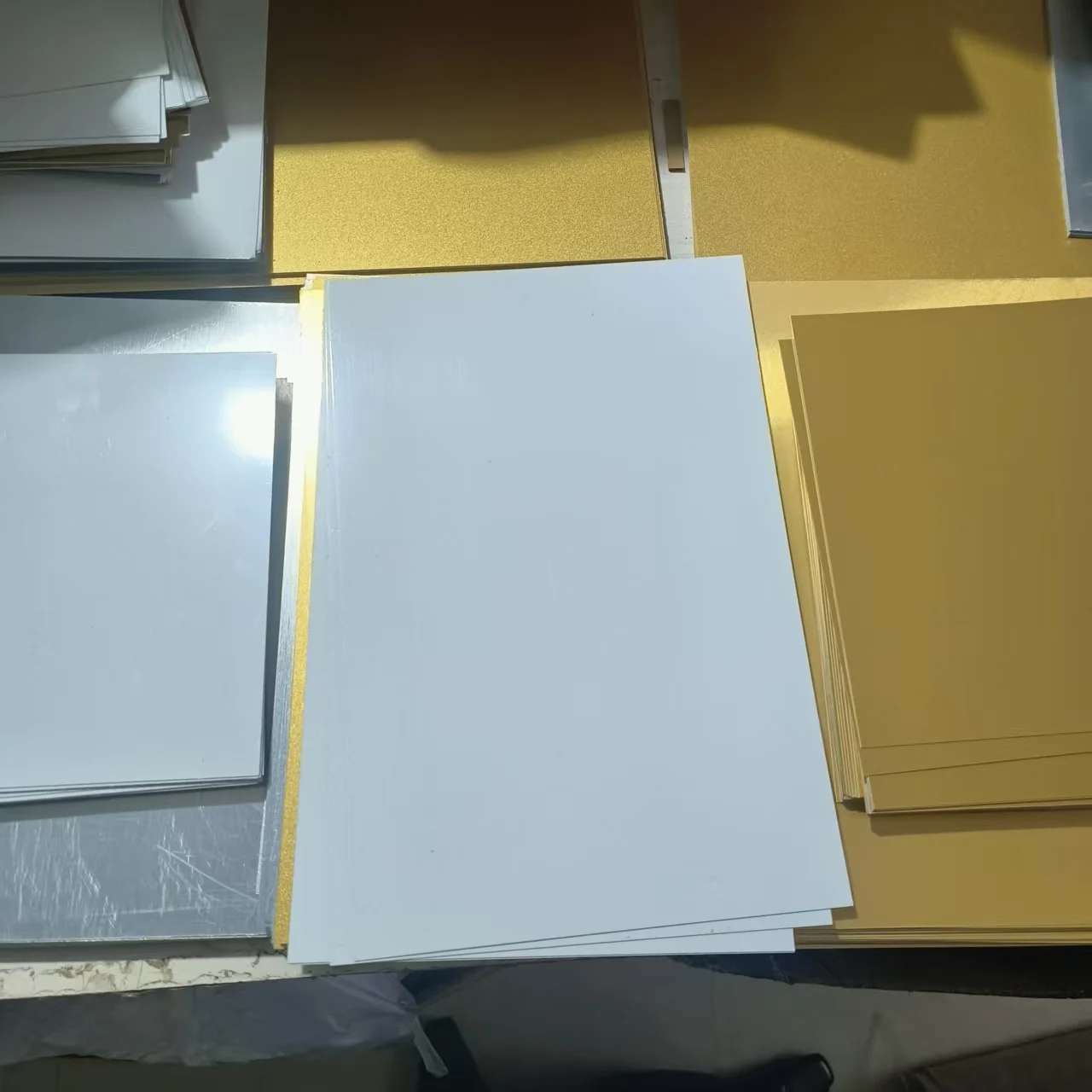 10-pezzi-spessore-07-mm-dimensioni-30x40-cm-lastre-metalliche-in-alluminio-per-sublimazione-ideali-per-la-stampa-di-biglietti-da-visita-e-il-trasferimento-di-inchiostro-per-sublimazione