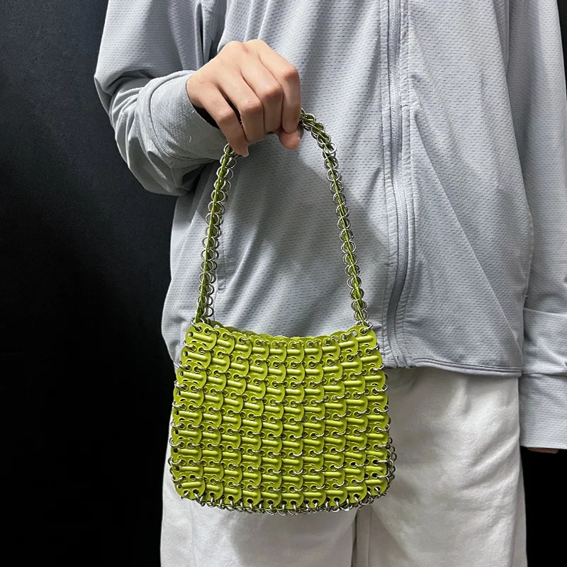 26 New Green Metal Sequins Chain Woven HandBag Luxury Designer Women's Hand Woven Hollow Metal Chain Evening Clutch Purses
