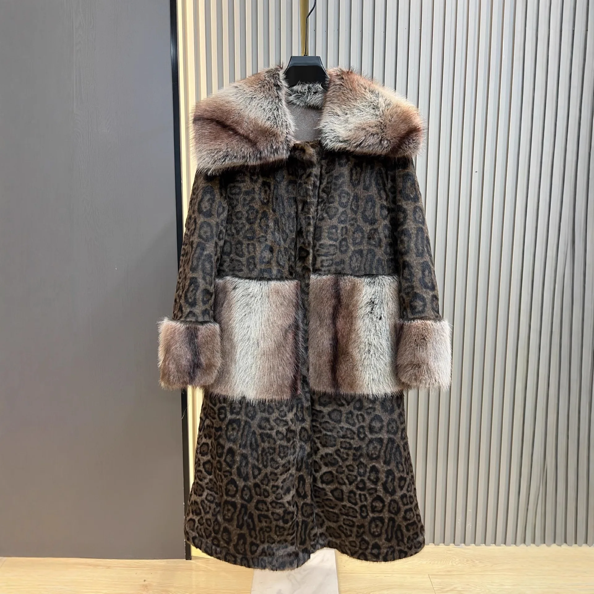 2025 شتاء جديد تقليد معطف فرو المنك سميكة الدافئة اللون كتلة الكورية نمط سترة فضفاضة للنساء معطف طويل فو الفراء