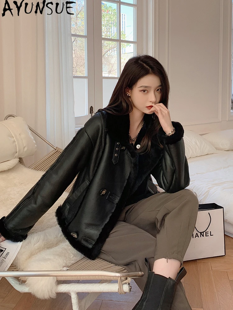 AYUNSUE 2025 سترة شتوية شيرلينغ للسيدات موضة قصيرة 100% سترات من الصوف الطبيعي لملابس النساء جودة عالية Abrigo Mujer