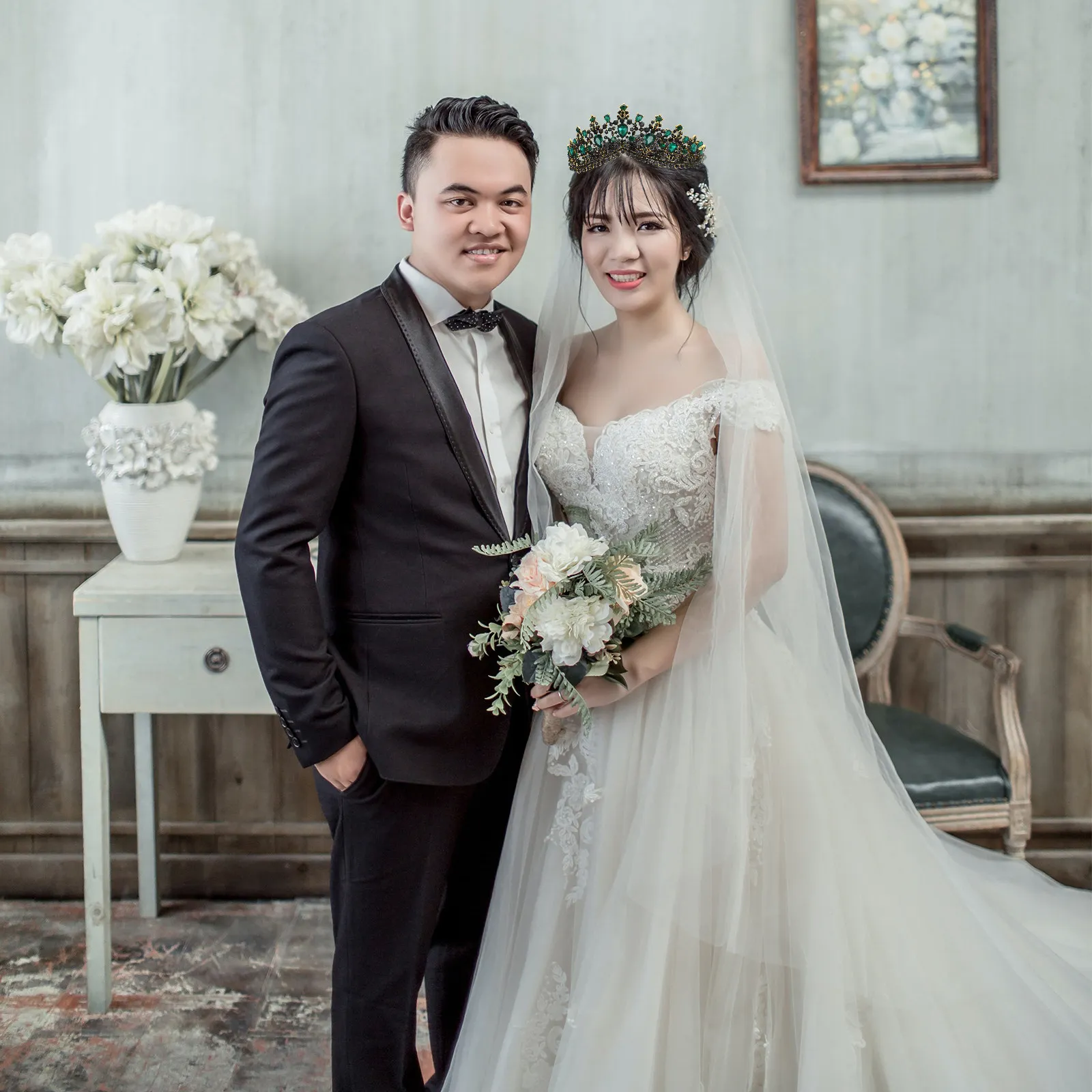 

Винтажная свадебная корона-тиара со стразами, головной убор для невесты на свадьбу, помолвку, модный головной убор для торжеств