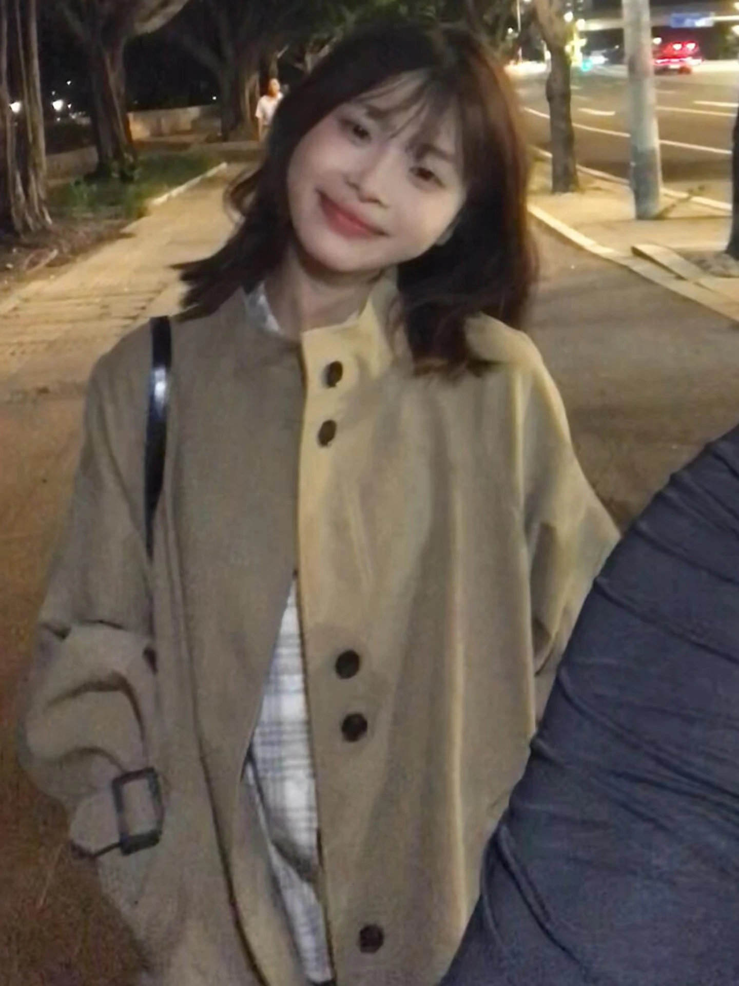 

Khaki Color Women's Coat Spring Autumn 2026 New Small Size Briti Sle Loose Fit Windbreaker Outerwear Ele Feel