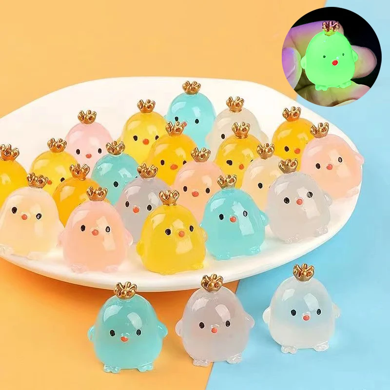 Cute Luminous Crown Chicken Car Ornaments Micro Landscape Garden Decoration Dolls House Scene Decor Glow In The Dark Toys