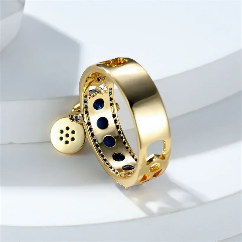 Vintage Royal Blue แหวนหินสี Yellow Gold สีหรูหราหญิงงานแต่งงานแหวนผู้หญิงรอบ Dangle แหวนหมั้นเครื่องประดับของขวัญ