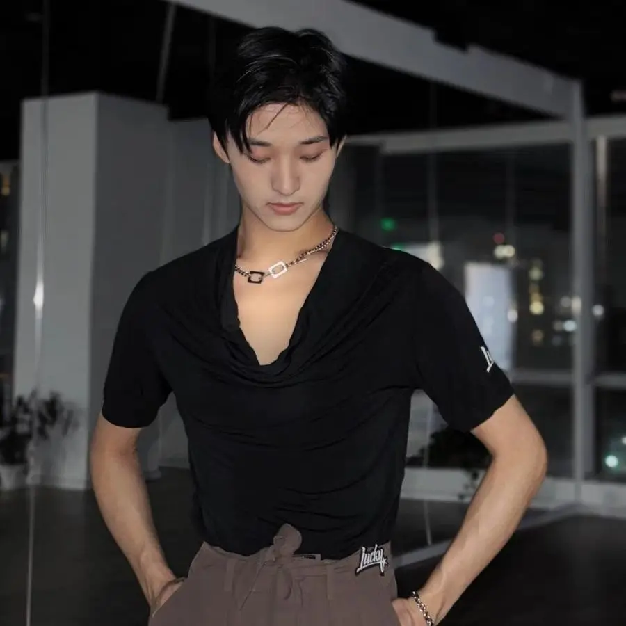 

Мужской костюм для латинского национального стандарта по индивидуальному заказу, тренировочный костюм с короткими рукавами и глубоким V-образным вырезом, тонкий костюм для выступлений