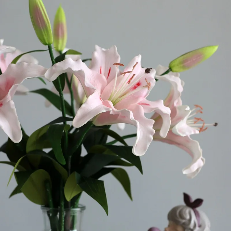 4Pcs Dia 18cm PU Lily 2Head Fake Flowers Real Touch Lily for Home Living Room Decoration Floral Wedding Event Flower Arrangement