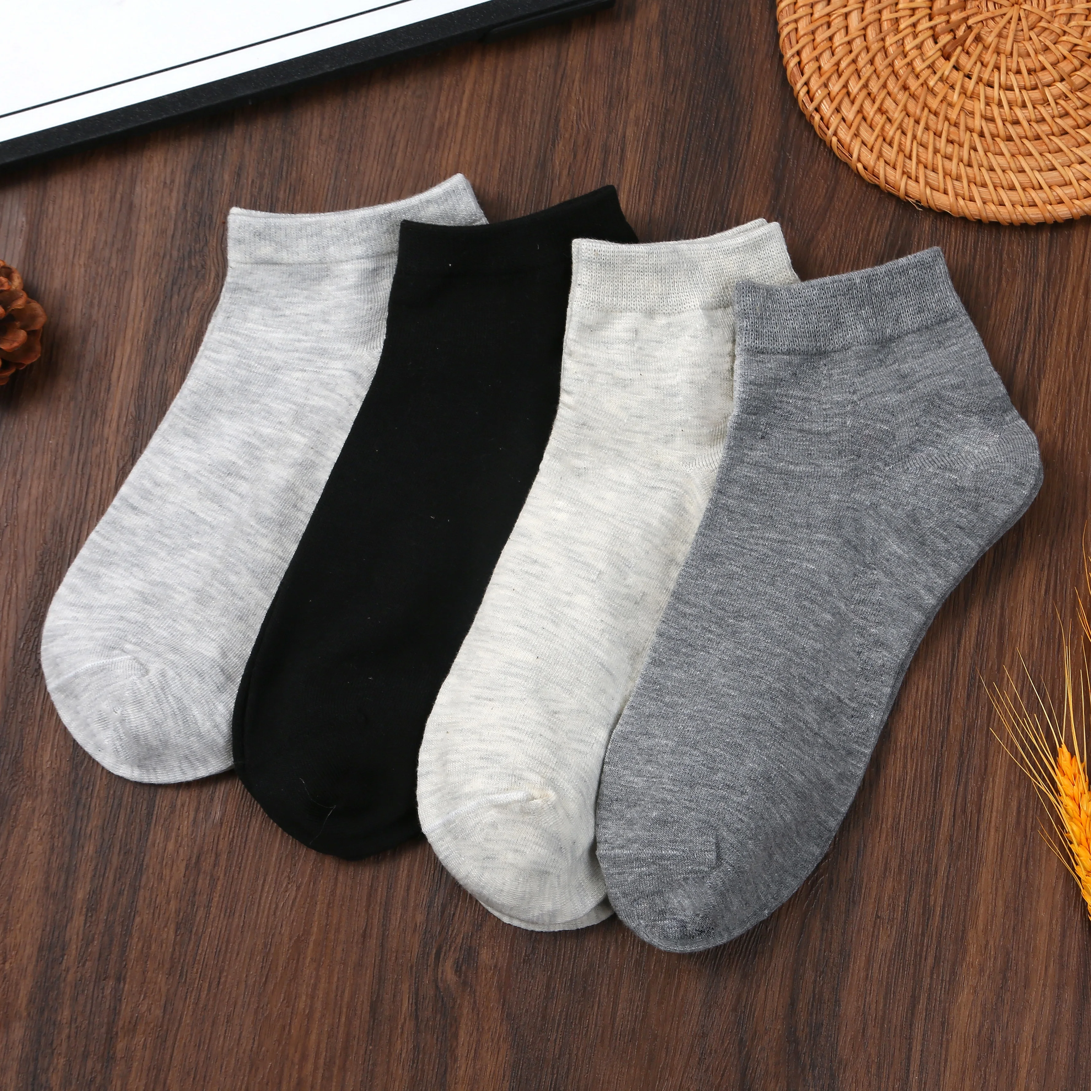 

1/4 Pairs Men's Premium Cotton Boat Socks, Lightweight Comfortable Low Cut Socks, One Size