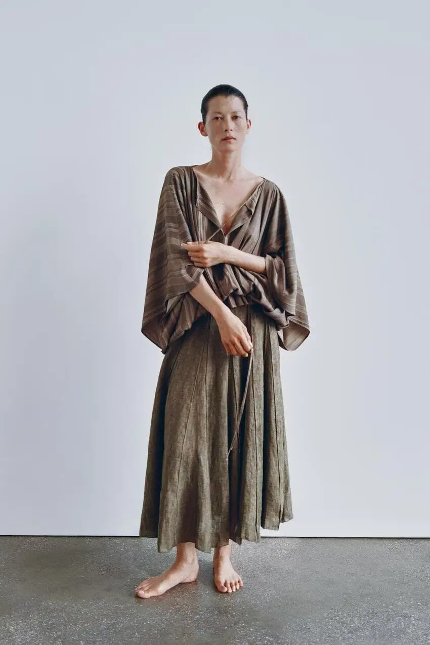 

BB6721 2021, осенняя новая женская одежда в ленивом стиле, v-образный вырез, украшение в виде банта, свободный повседневный пушистый жаккардовый топ 8247011