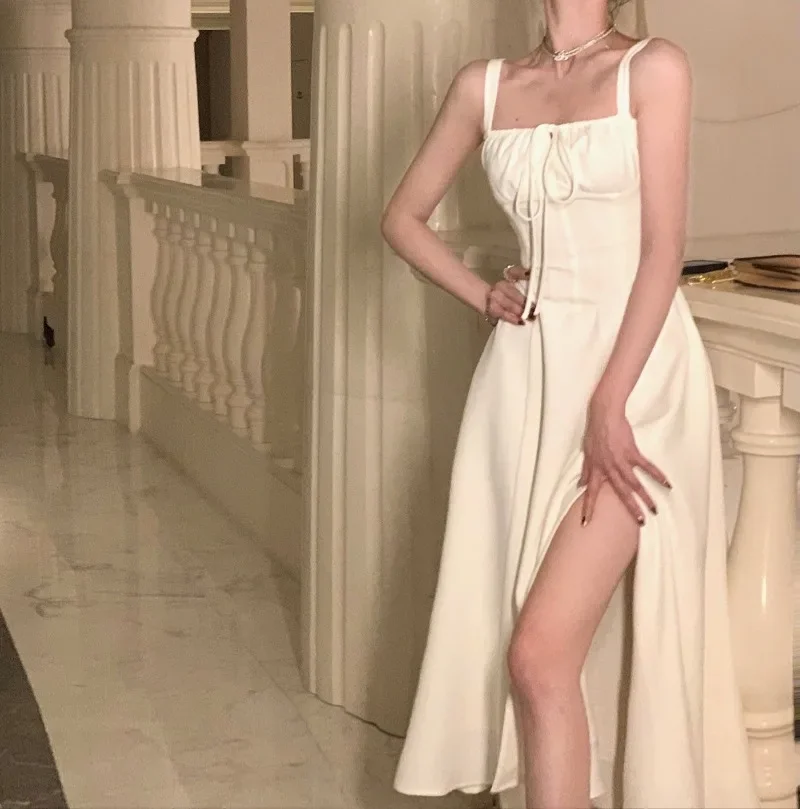

Женское платье средней длины на бретельках, элегантное белое повседневное вечернее платье во французском стиле, женское пляжное платье без рукавов, Корейская модель Y2k на лето