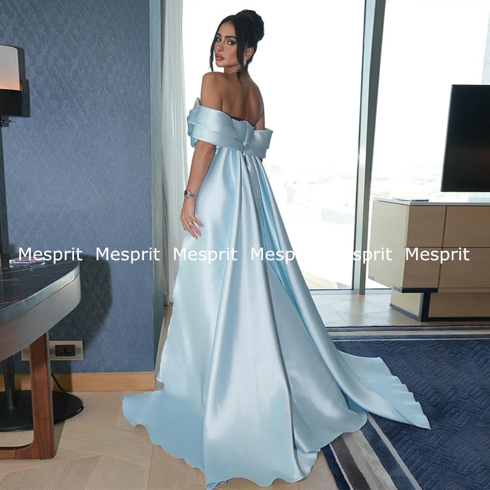 Robe de Soirée en Satin Bleu Clair avec Plis de Perles, Tenue de Bal Formelle avec Balayage et Traîne, Style Arabe Saoudien, Design Personnalisé